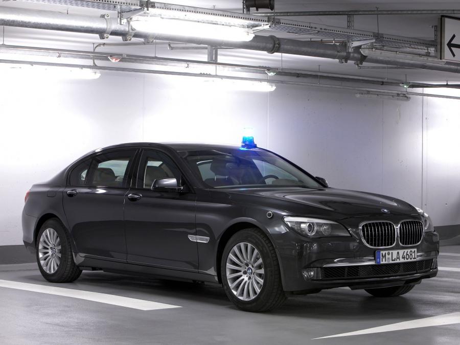  BMW 760Li Security 2009 года  (фото 6 из 16)